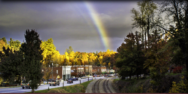 saluda-north-carolina-affordable-small-sunny-town