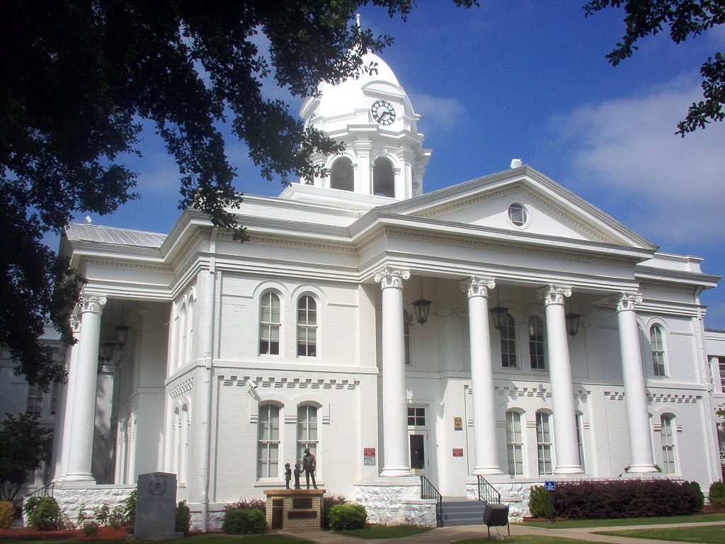 tuscumbia-alabama-affordable-small-sunny-town