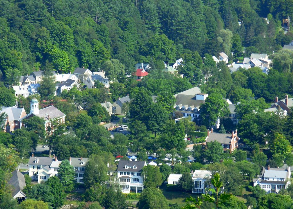 woodstock-vermont-affordable-sunny-small-town